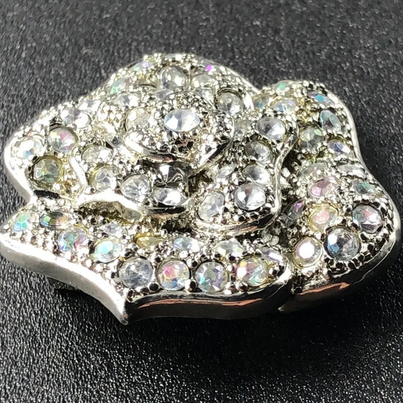Vintage Flower Brooch Romantic Floral Rhinestone Cluster Silver Tone Pin - Picture 7 of 8